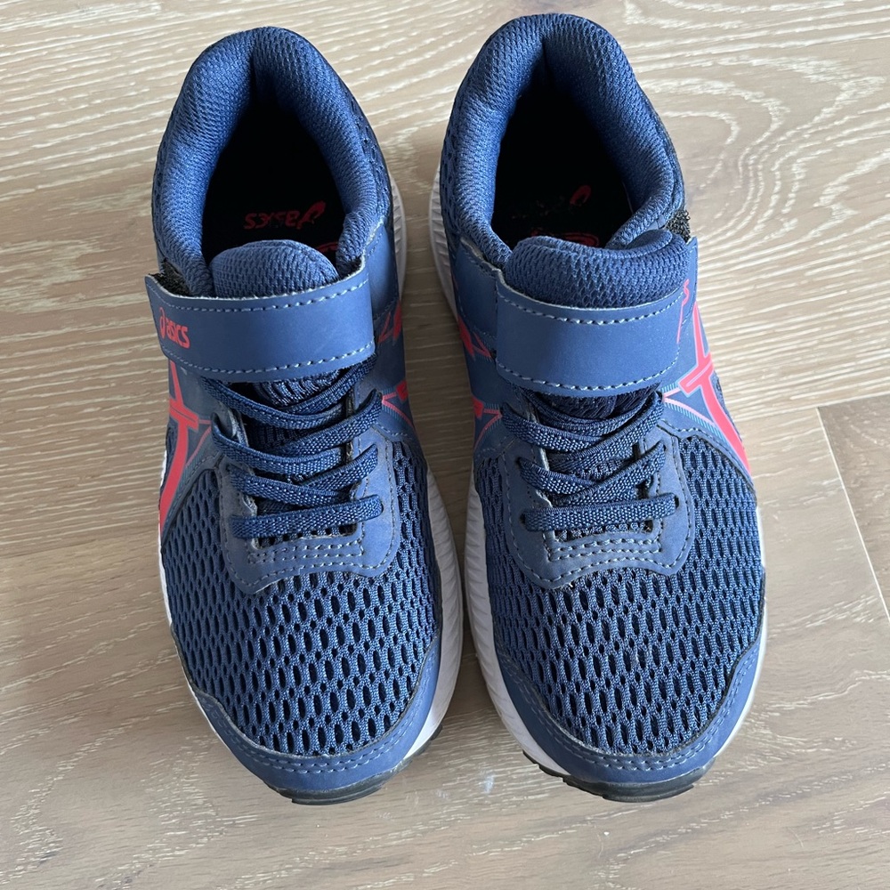 Kids ASICS Contend size K13
